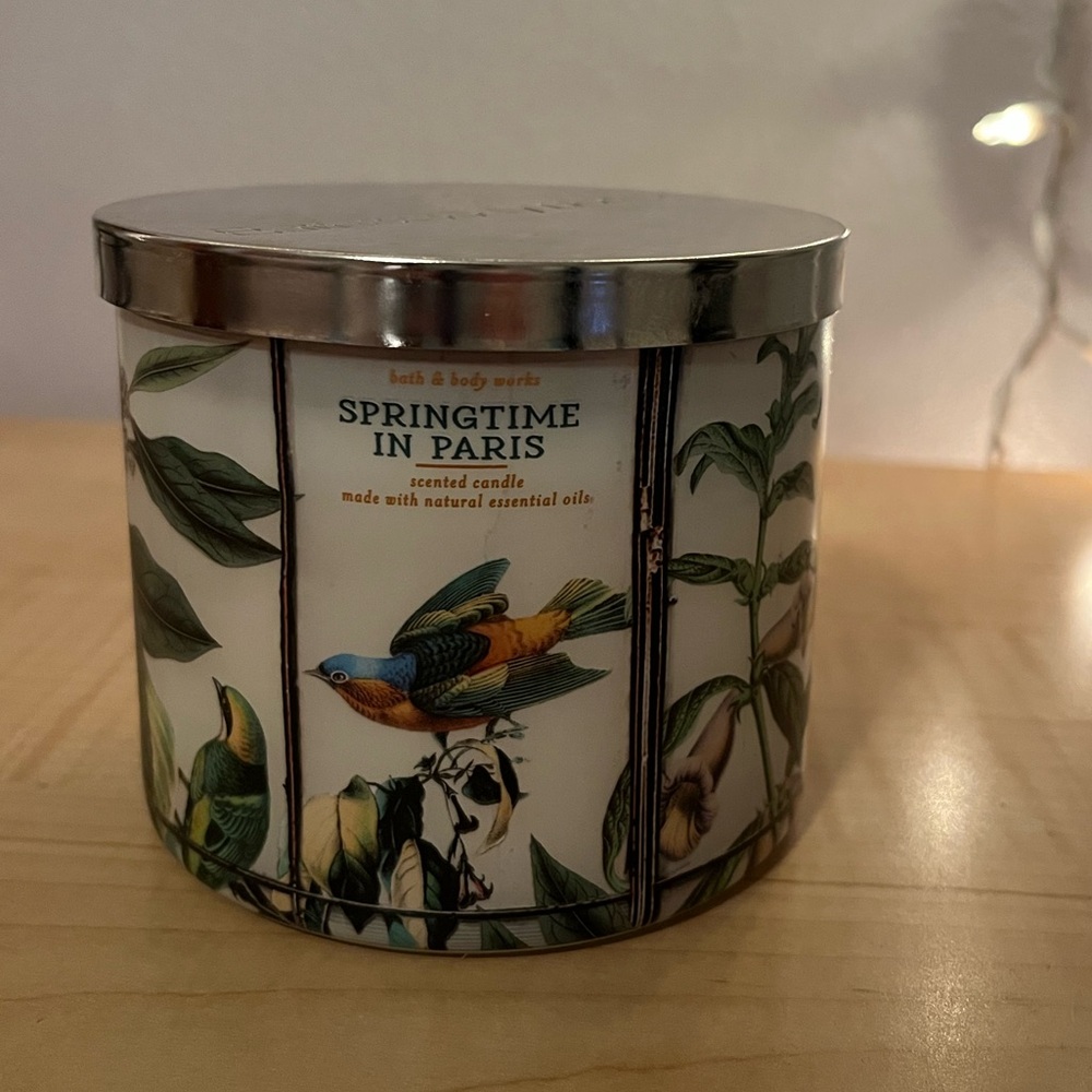 Bath & Body Works Springtime in Paris 3-Wick Candle